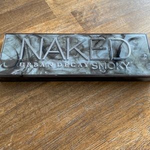 Urban Decay Smoky Palette